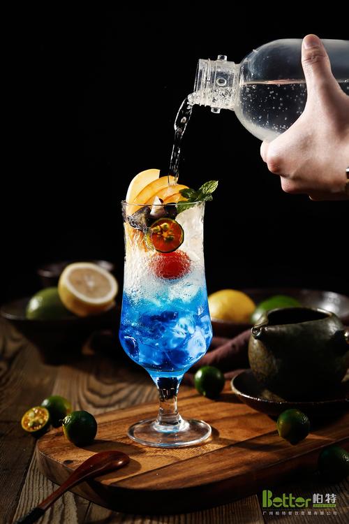 柏特餐飲 以光影藝術詮釋美食與管理的精致融合